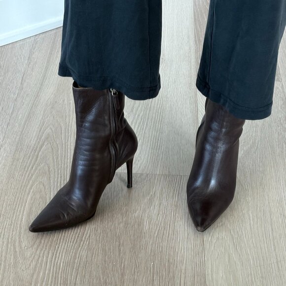 Gucci Brown Leather Pointed Toe Heeled Boots - Picture 1 of 8